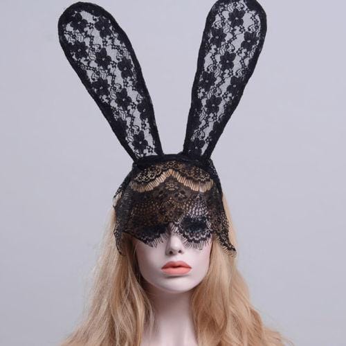 Masque en dentelle avec oreilles de lapin et surcharge de sensualité BDSM