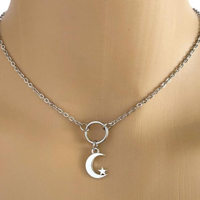 Unterwürfiges diskretes Tageshalsband mit O-Ring