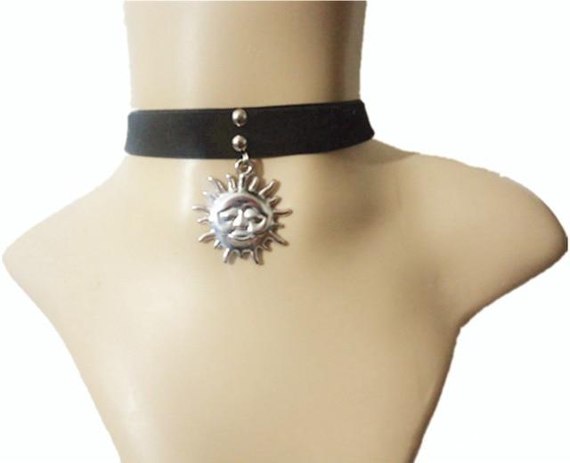 Mister Sun Velvet Choker Collar, gallery view 2