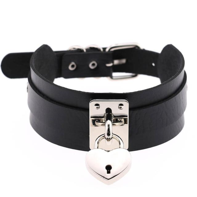 "Sissy Elena" Heart Choker, gallery view 4