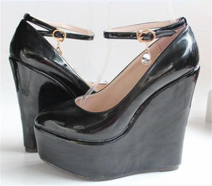 "Sissy Lucy" Wedge Pumps