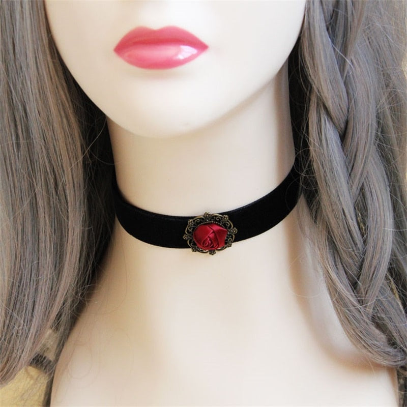 Sissy Sophia Rose Choker Necklace, gallery view 2