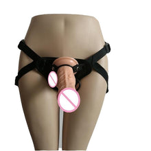 Lade das Bild in den Galerie-Viewer, Pussy-aufspießender realistischer Strap-On 9-Zoll
