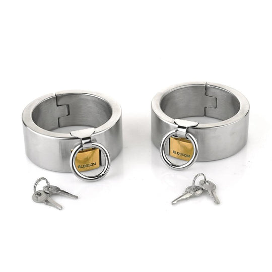 Stainless Steel Lockable Bondage Handcuffs BDSM product view
