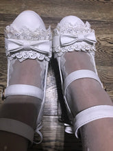 Load image into Gallery viewer, Bow Lace Lux Sissy Pumps
