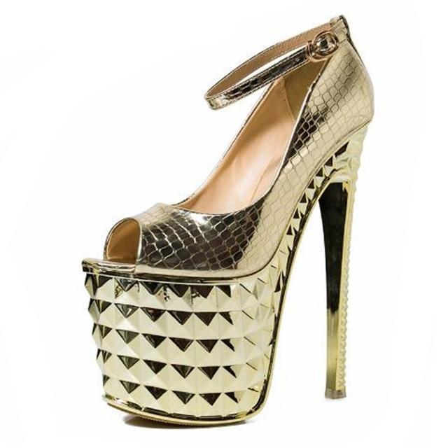 "Tranny Jessie" Pumps, gallery view 2